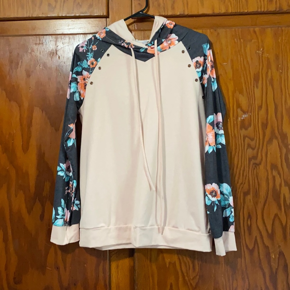 L floral sweatshirt
